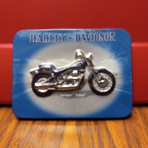 2 Sets Of Harley Davidson Playing Cards in a Metal Case. - Picture 3 of 4